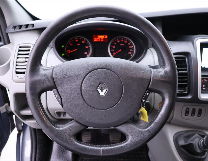 Renault Trafic 19