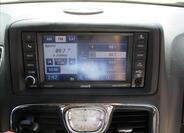Chrysler Town & Country 19