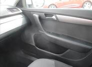 Volkswagen Passat 25