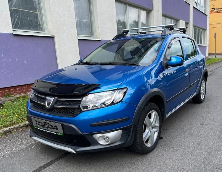 Dacia Sandero 1