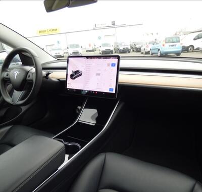Tesla Model 3 43