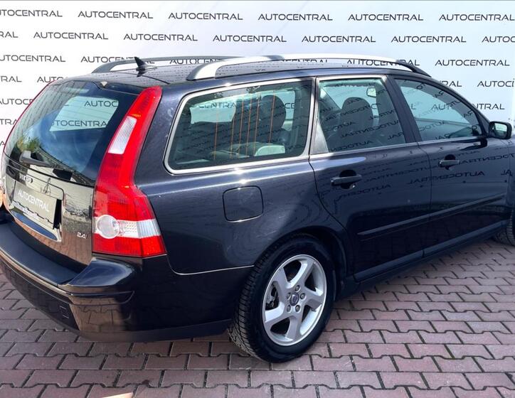 Volvo V50 4