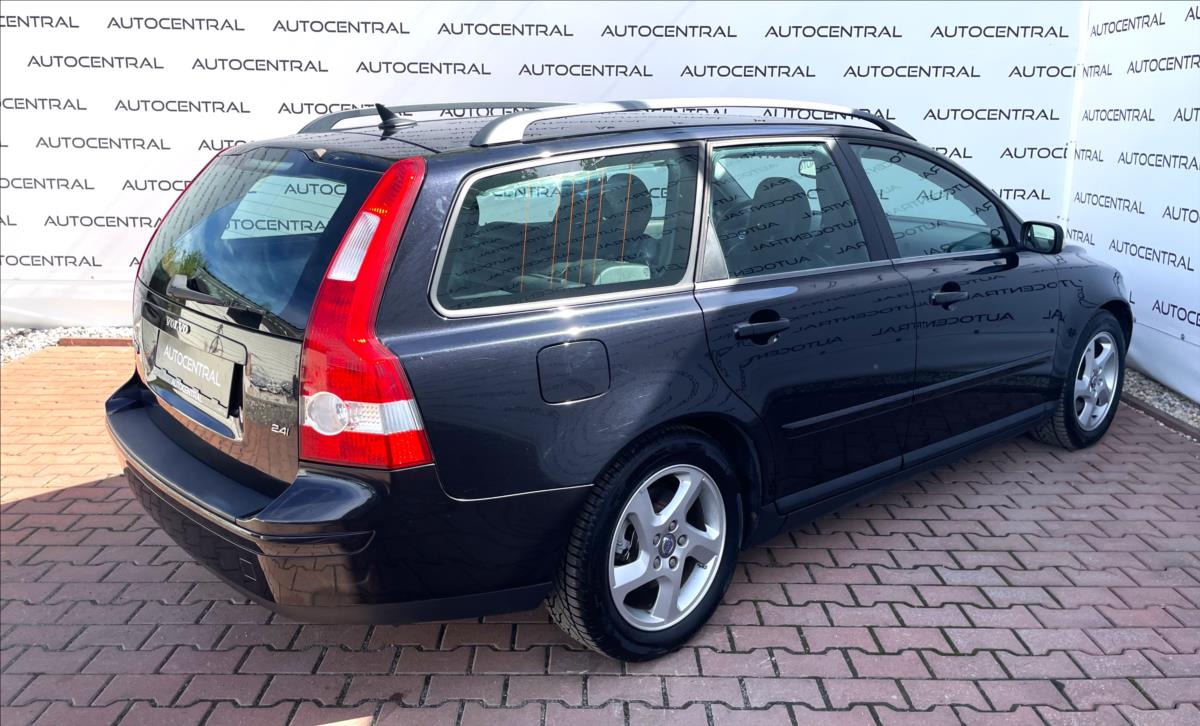 Volvo V50