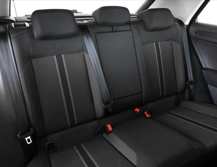 Volkswagen T-Roc 27