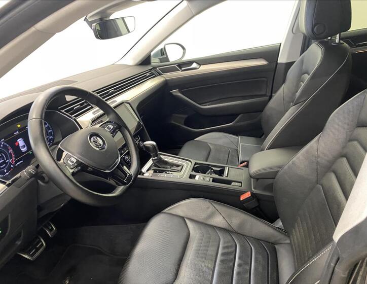 Volkswagen Arteon 5