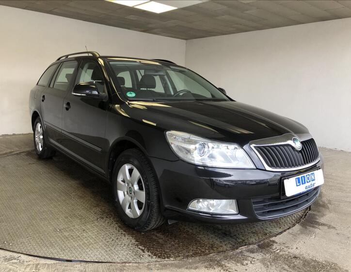 Škoda Octavia 1