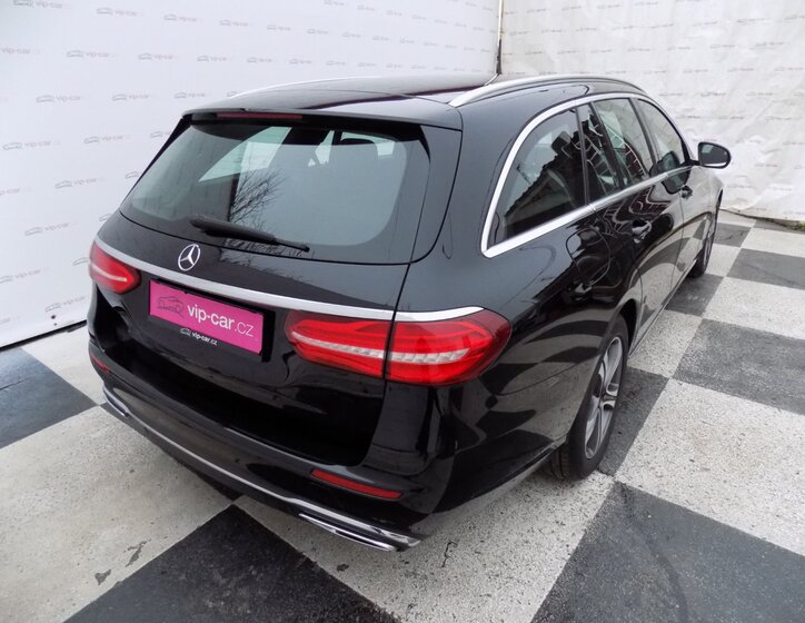 Mercedes-Benz Třídy E 7