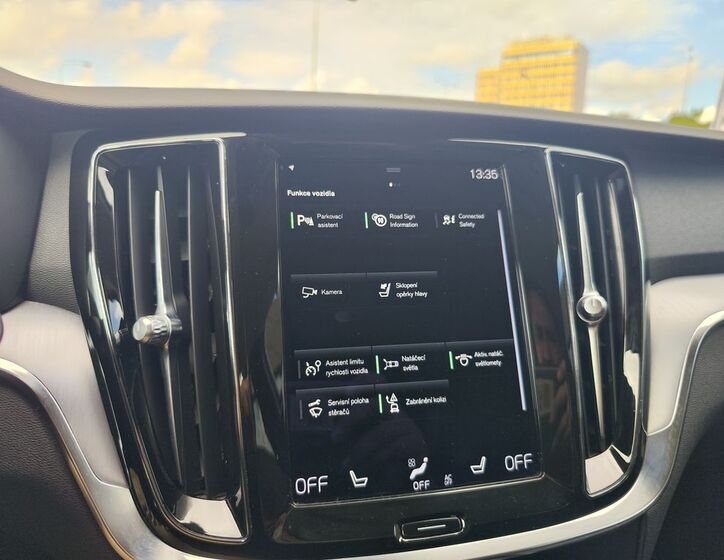 Volvo V60 16