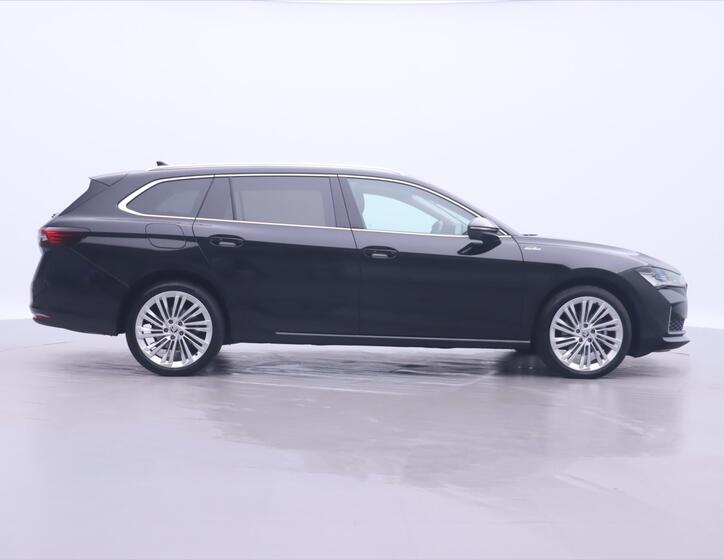 Škoda Superb 8