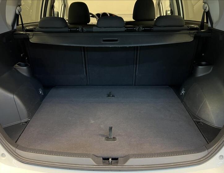 Toyota Verso 10