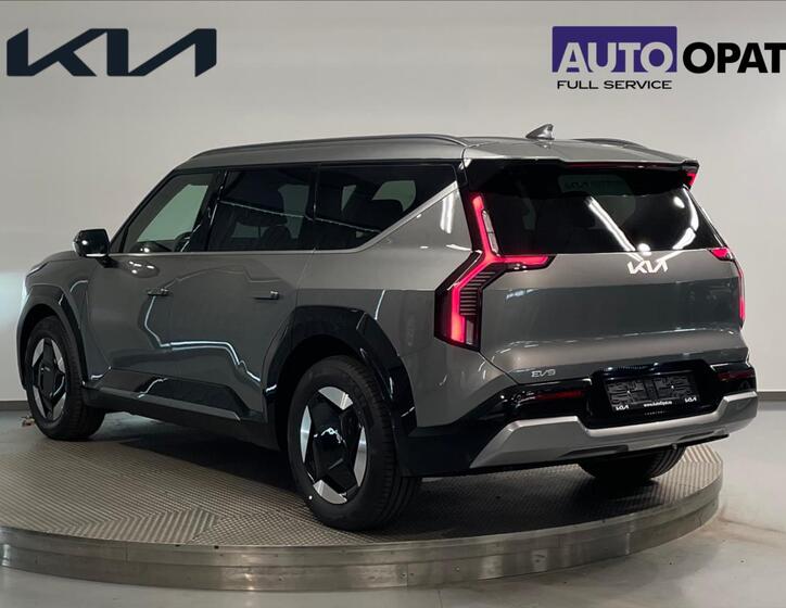 KIA EV9 3