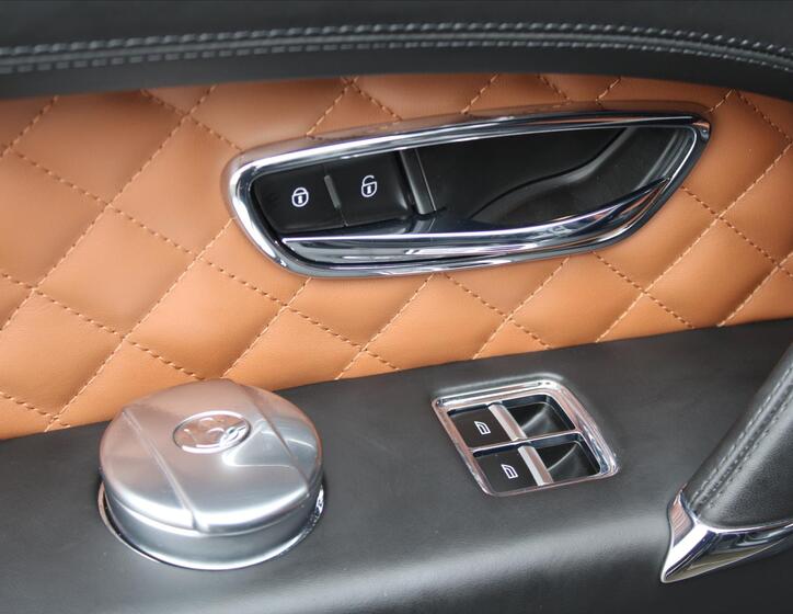 Bentley Bentayga 14