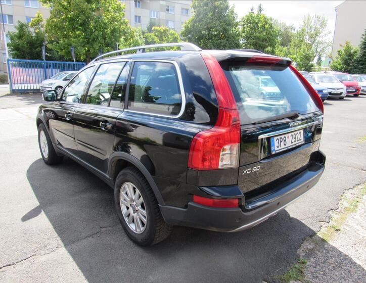 Volvo XC90 4