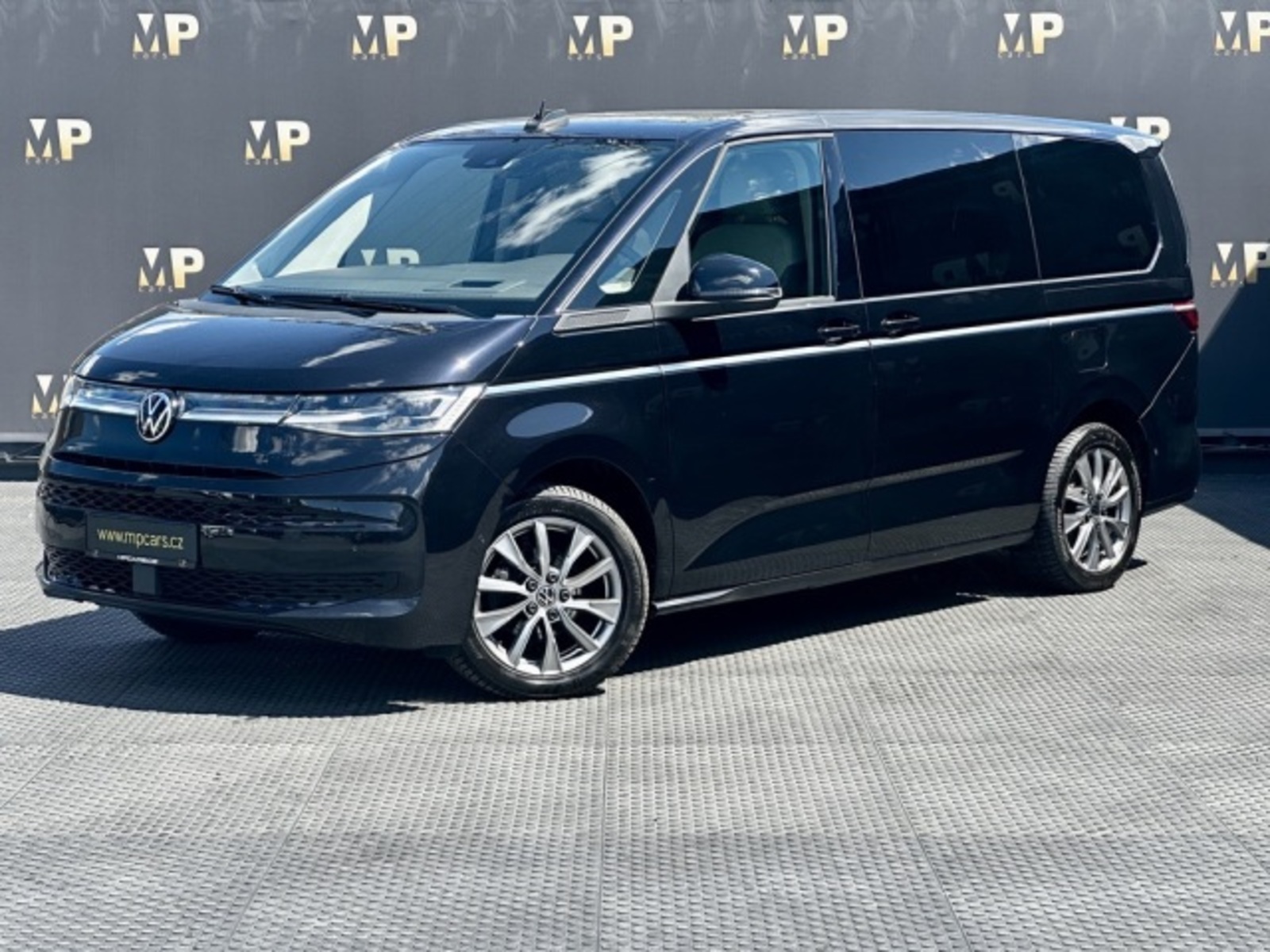 Volkswagen Multivan 9