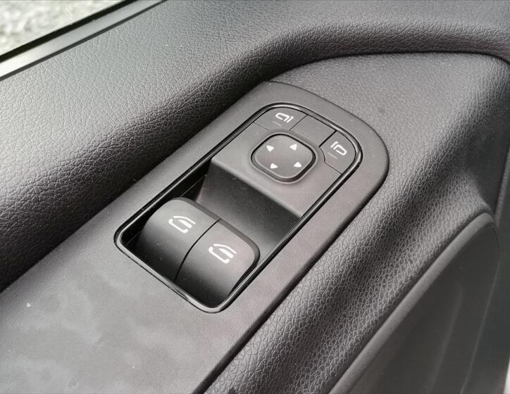 Mercedes-Benz Sprinter 14