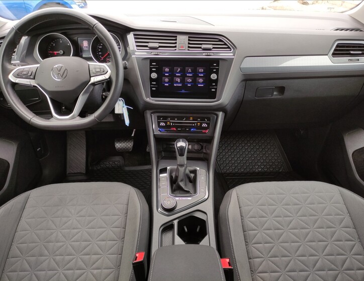 Volkswagen Tiguan 6
