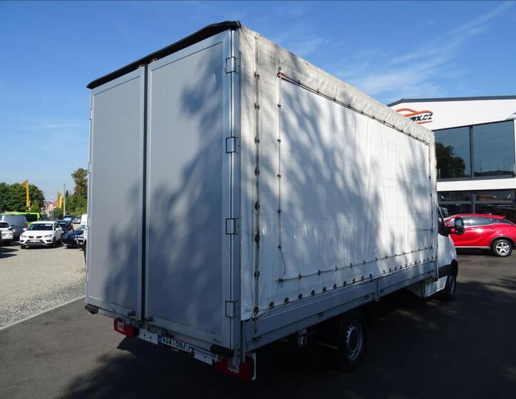 Mercedes-Benz Sprinter 3