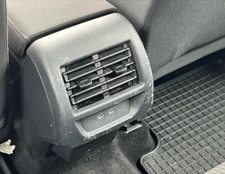 Volkswagen Caddy 21