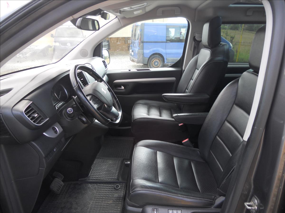 Peugeot Traveller