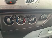 Ford Transit Custom 13