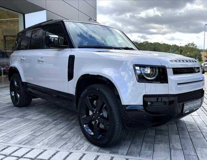 Land Rover Defender 12