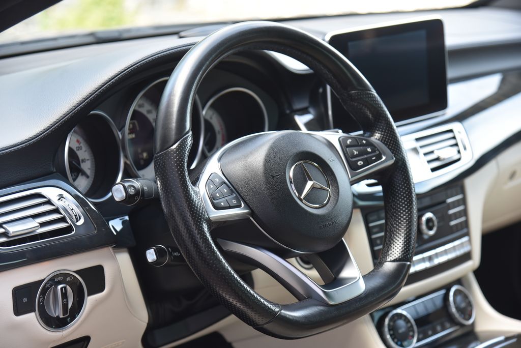 Mercedes-Benz CLS