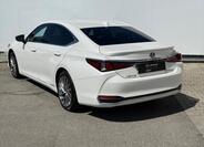 Lexus ES 300h 6