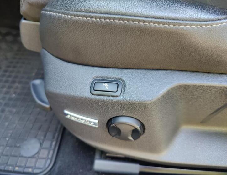 Volkswagen Golf 10