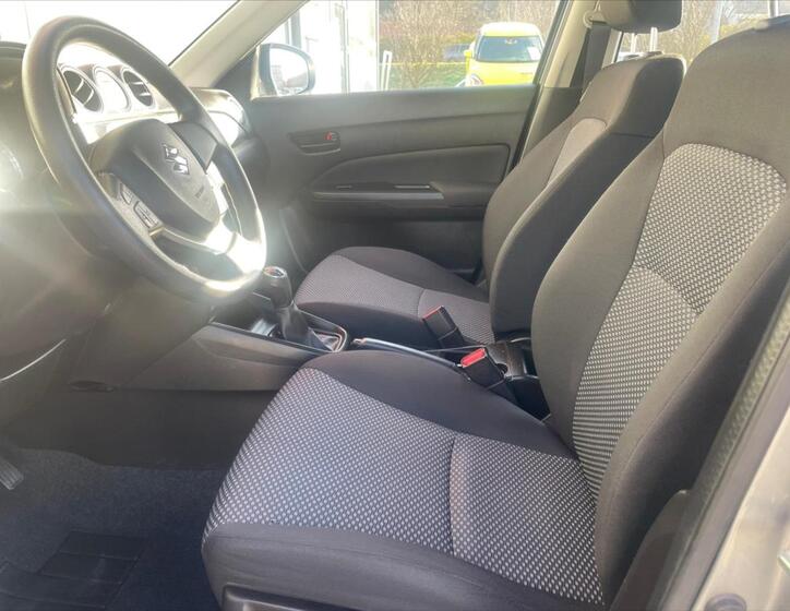 Suzuki Vitara 11