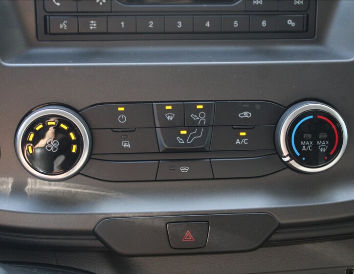 Ford Transit 11