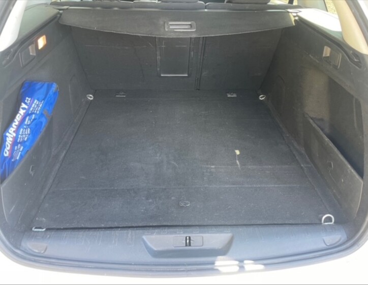 Peugeot 308 6