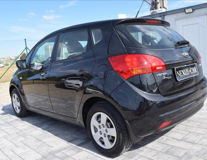 KIA Venga 7