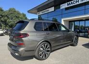 BMW X7 13