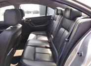 Peugeot 607 10