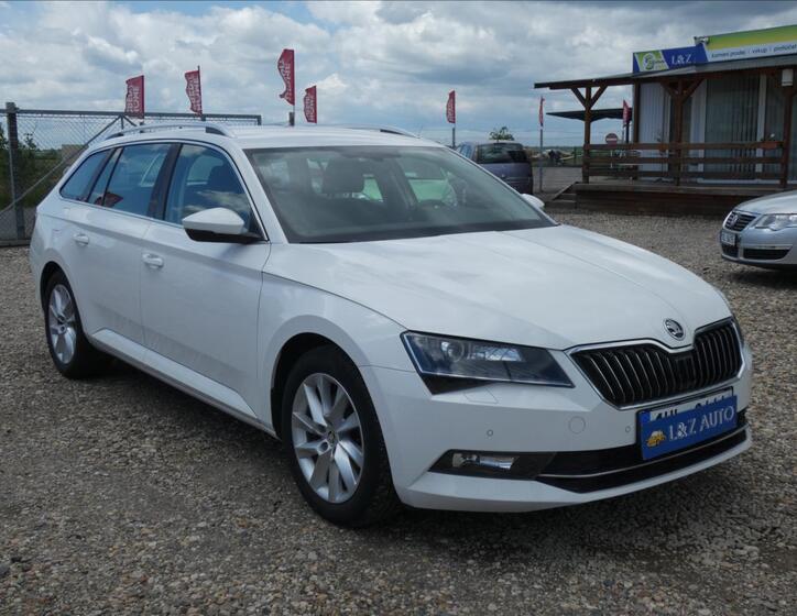Škoda Superb 3