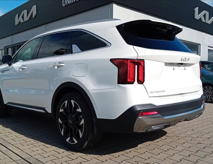 KIA Sorento 6