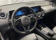 Mercedes-Benz GLA 9