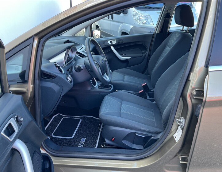 Ford Fiesta 17