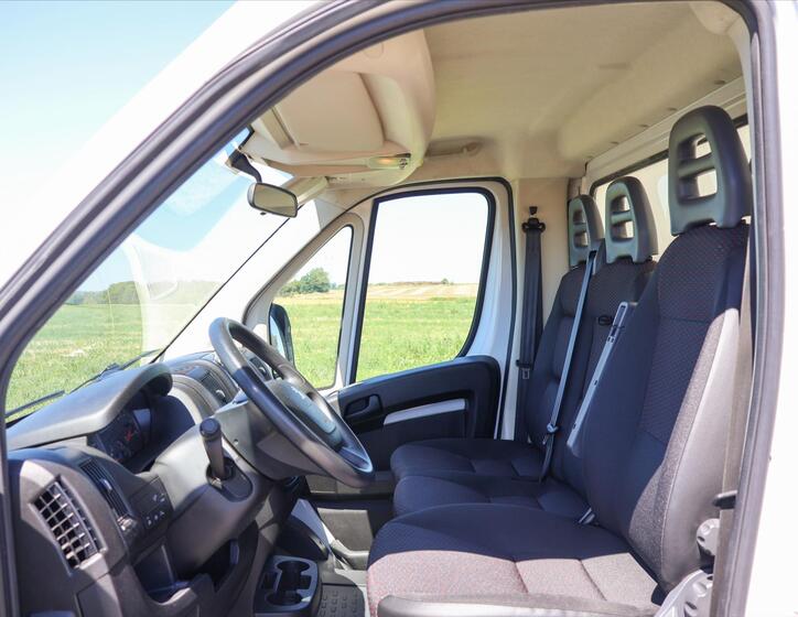 Peugeot Boxer 12
