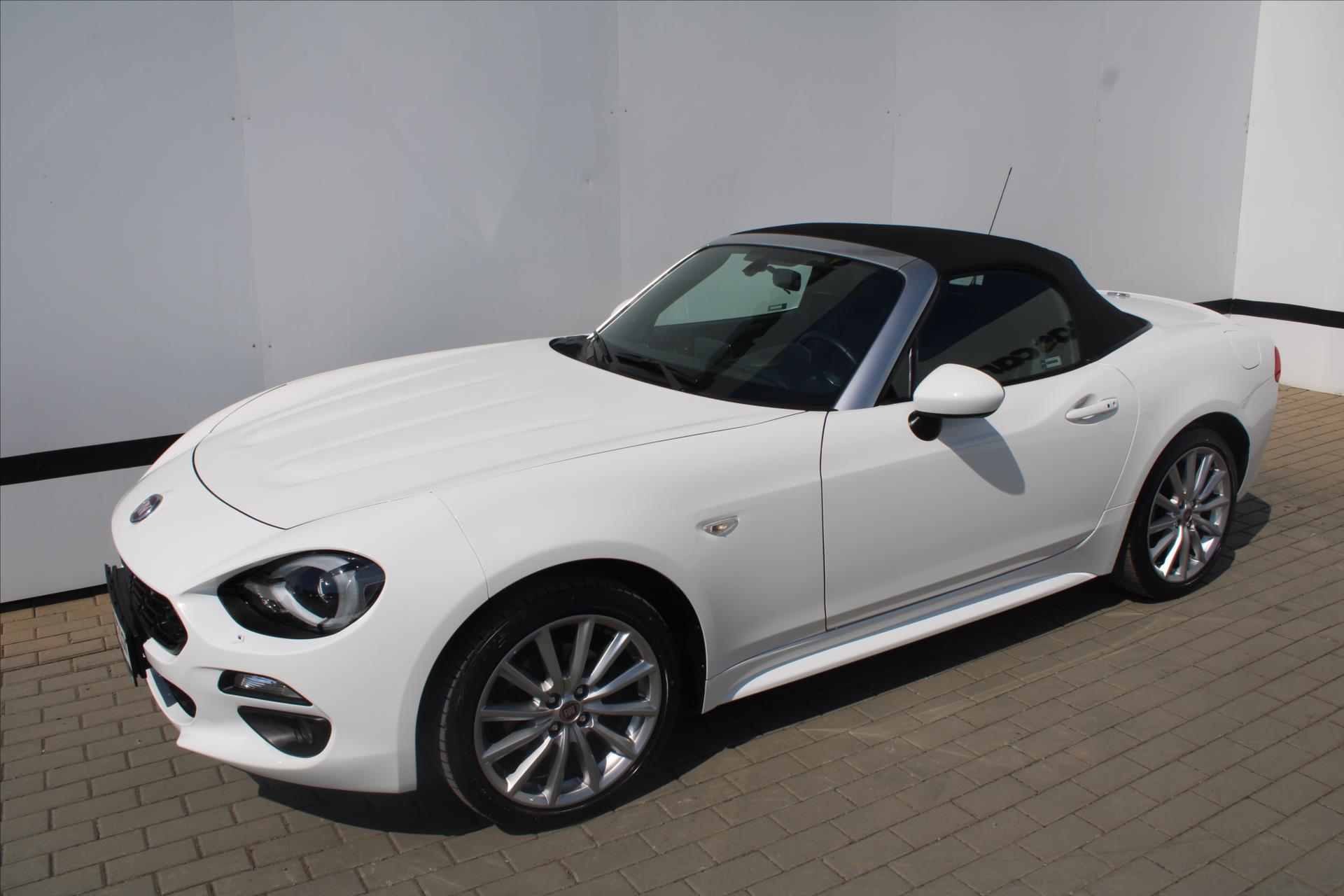 Fiat 124 Spider