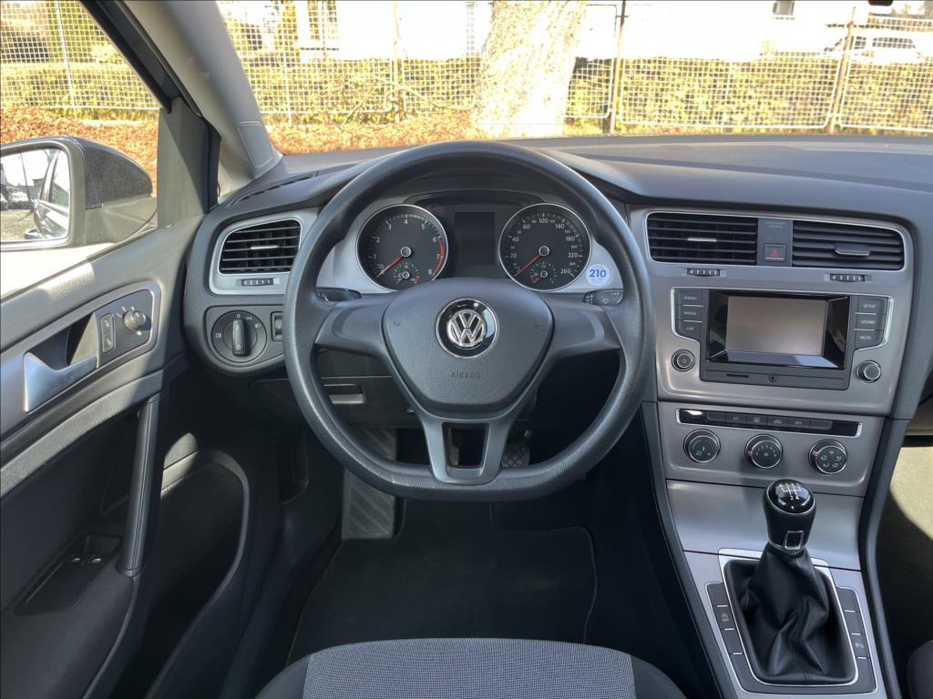 Volkswagen Golf 16