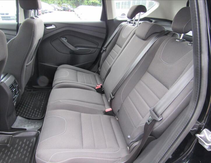 Ford Kuga 10