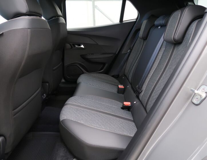Peugeot 2008 24