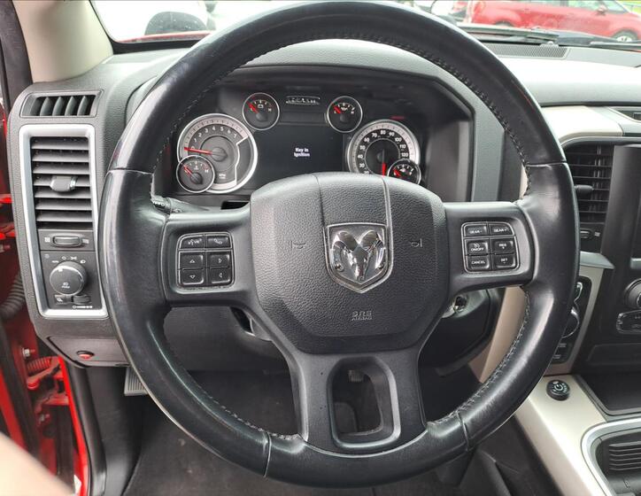 Dodge RAM 1500 11