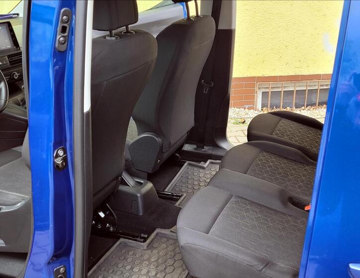 Peugeot Rifter 15