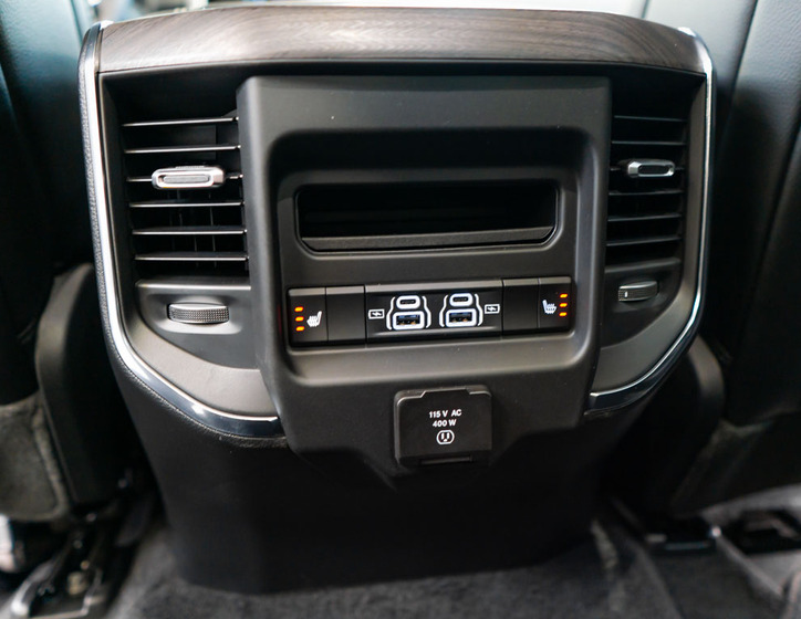 Dodge RAM 35