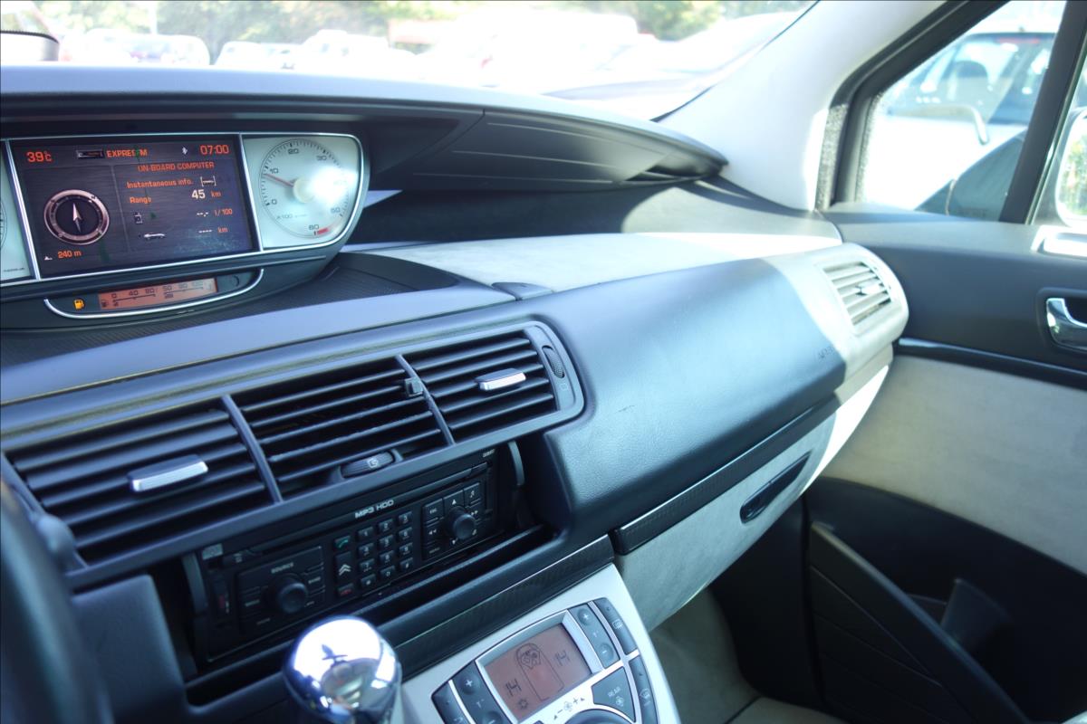 Citroën C8