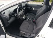Toyota Yaris 9