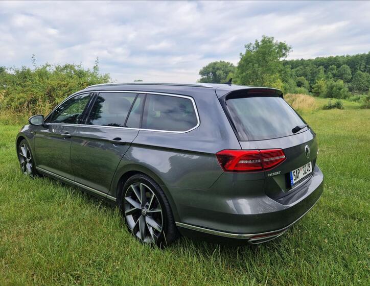 Volkswagen Passat 2