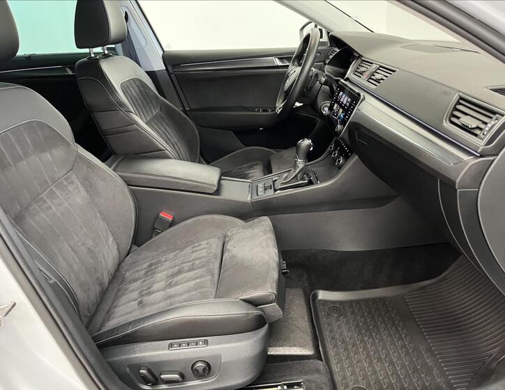 Škoda Superb 24